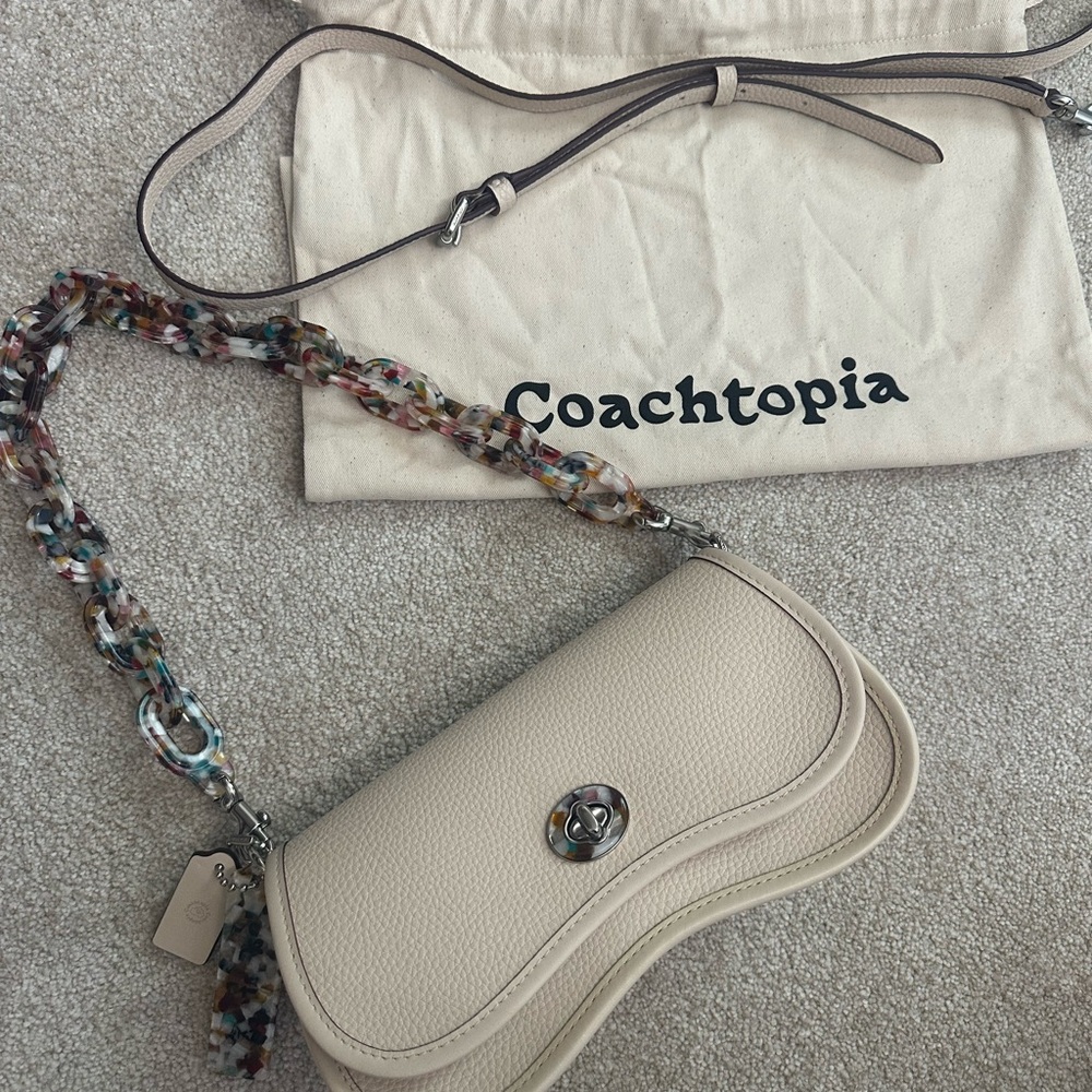 Coachtopia Coach Cloud Wavy Dinky Bag NWT